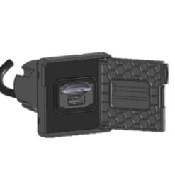 MicroSD kortinlukija ja USB portti