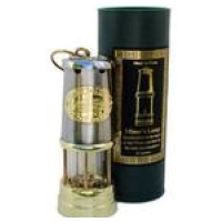 Myrsky- ja kaivoslyhdyt